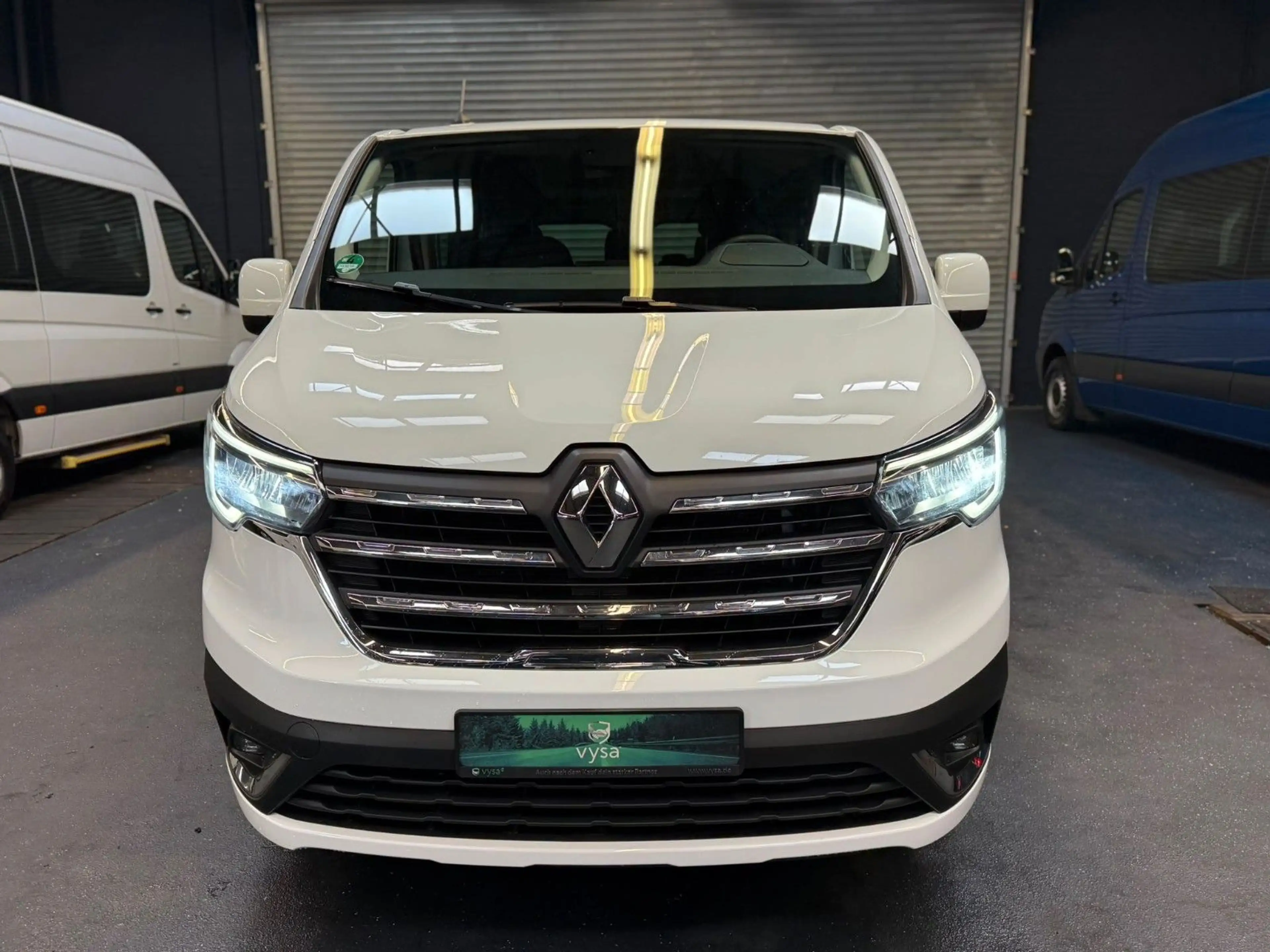 Renault Trafic Kombi L1H1 Life Style 8 Sitze AC LED PDC — photo 3