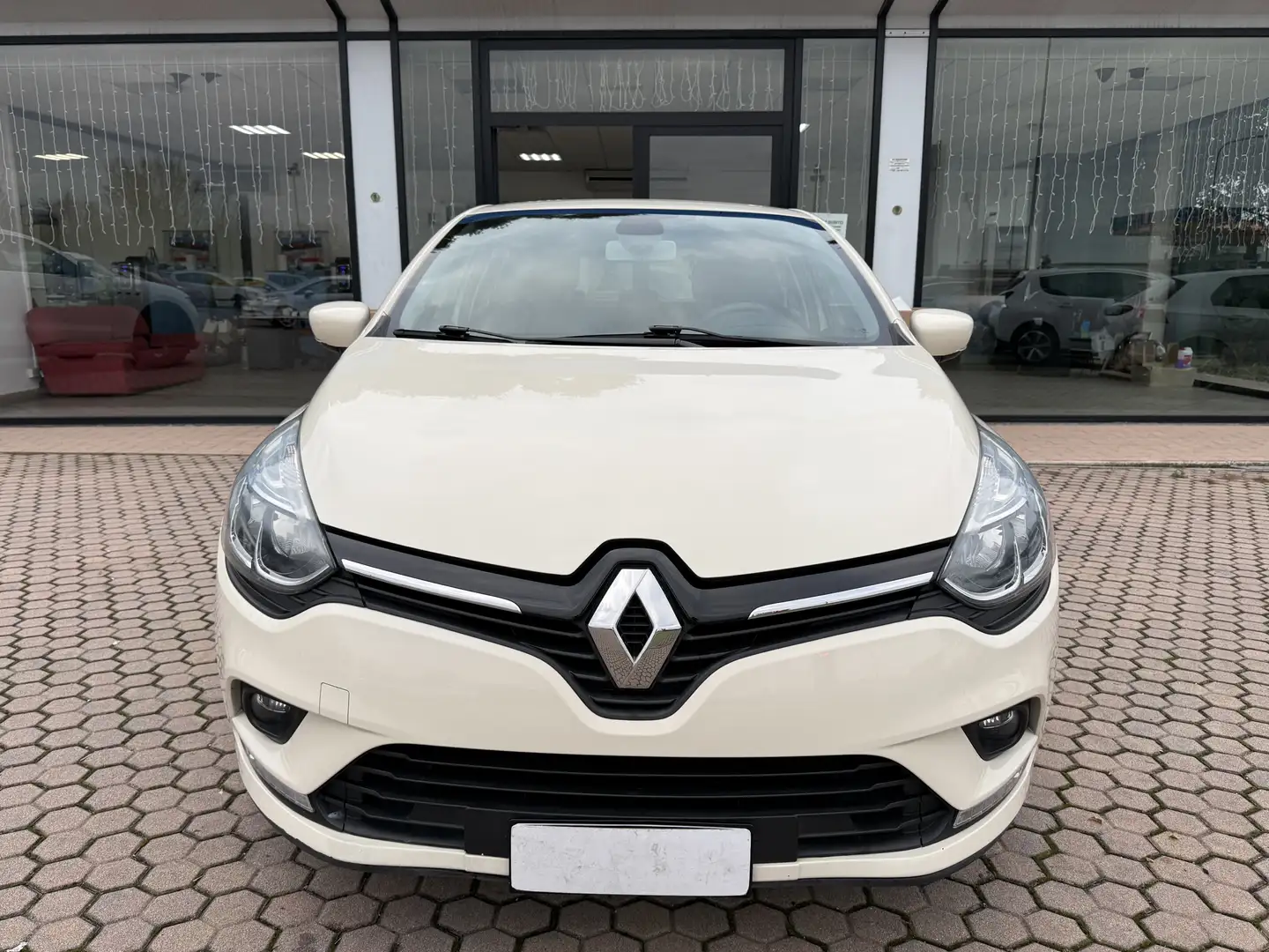 Renault Clio Clio IV 2017 1.5 dci energy Zen 90cv Giallo - 1