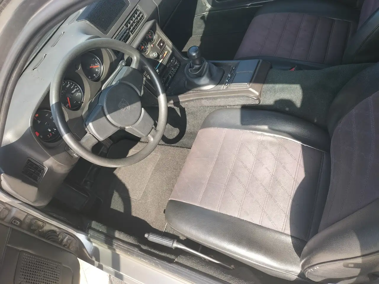 Porsche 924 2.0, foto 6
