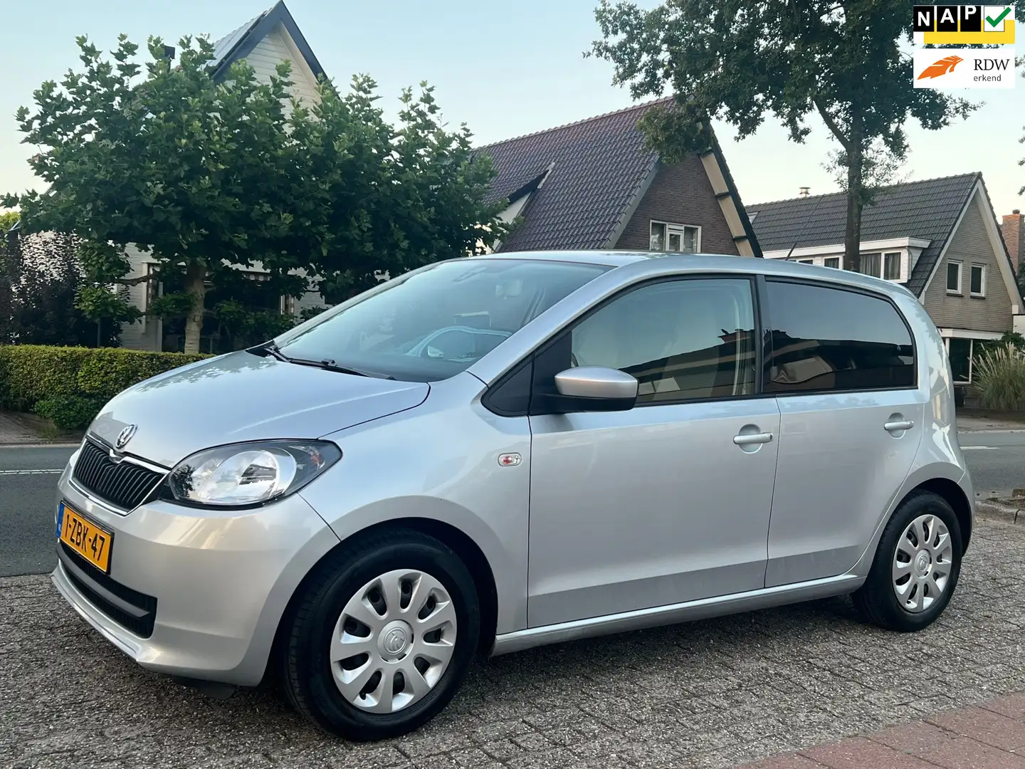 Skoda Citigo 1.0 Greentech Edition 88.000 km NL-AUTO-NAP. Gris - 1