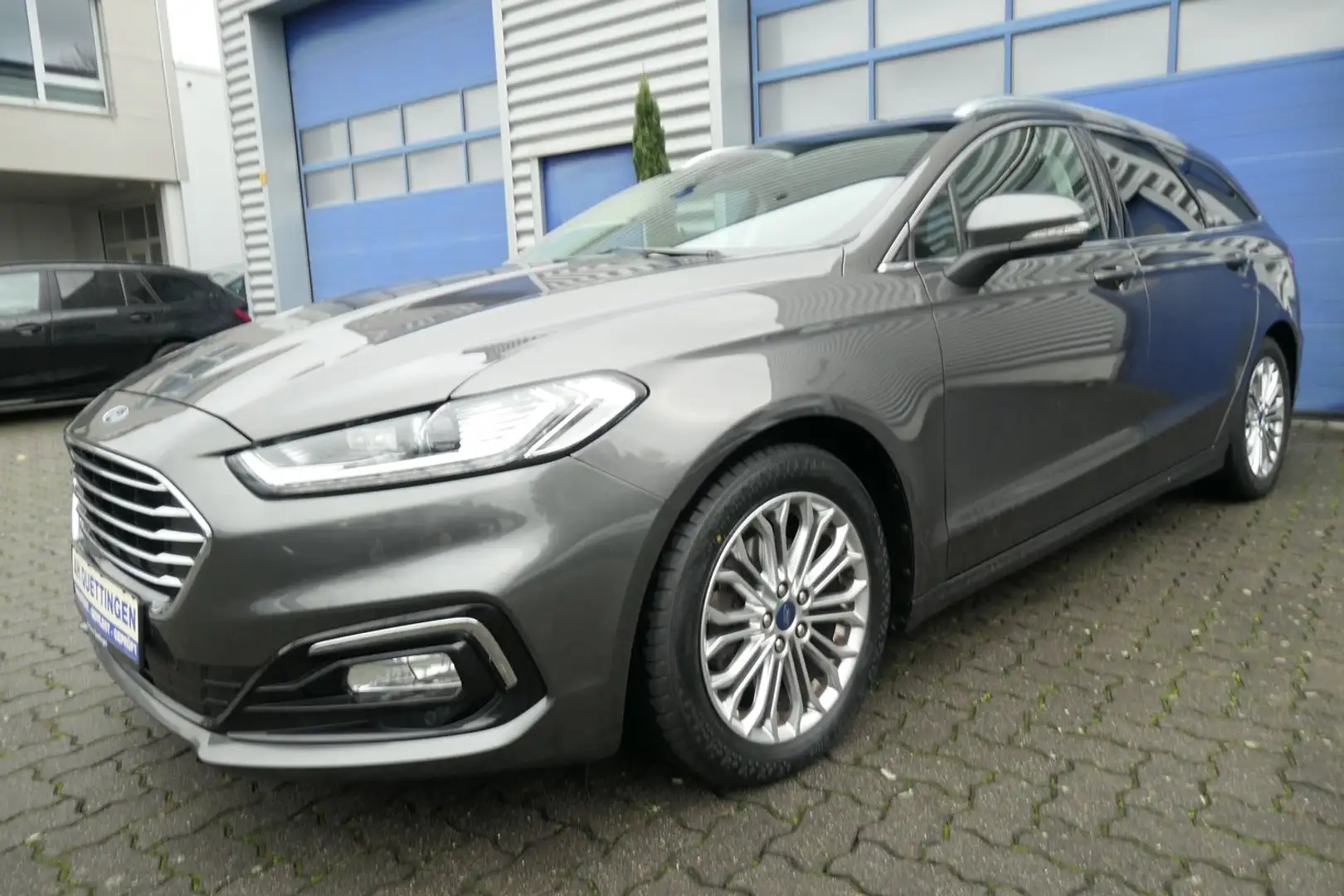 Ford Mondeo Turnier 2.0 Titanium LED Kamera Top Zustand! Grau - 1