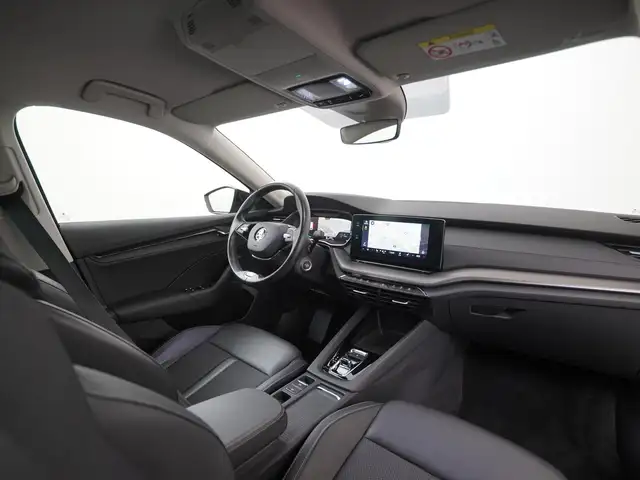 Skoda Octavia view 2