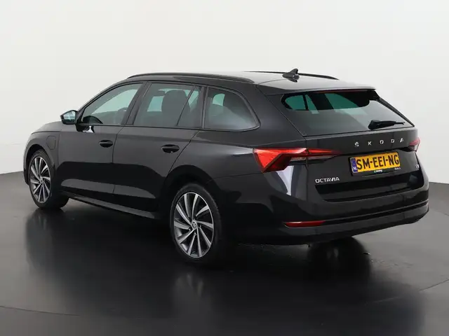 Skoda Octavia view 8