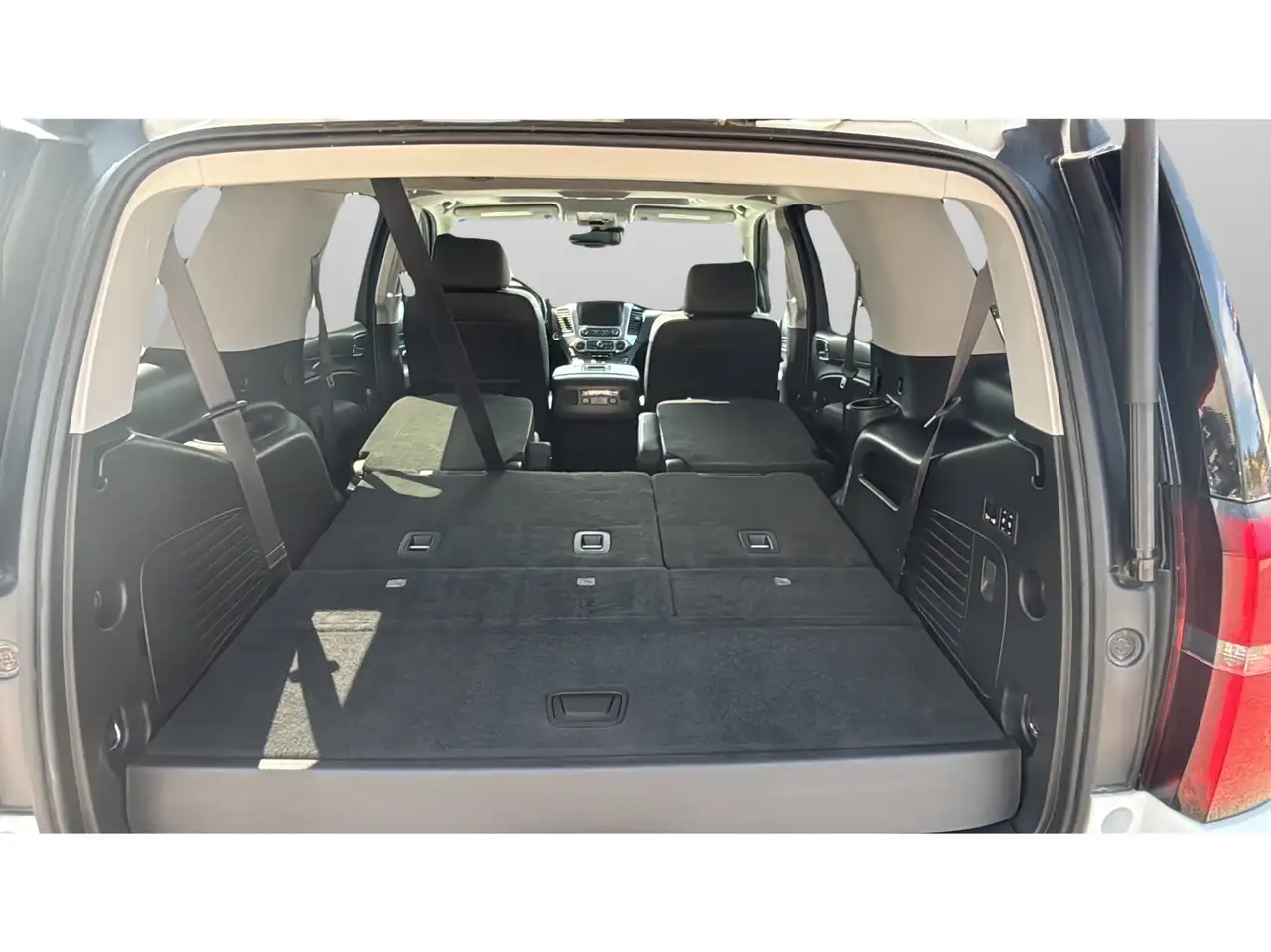 Chevrolet Tahoe photo Chevrolet Tahoe