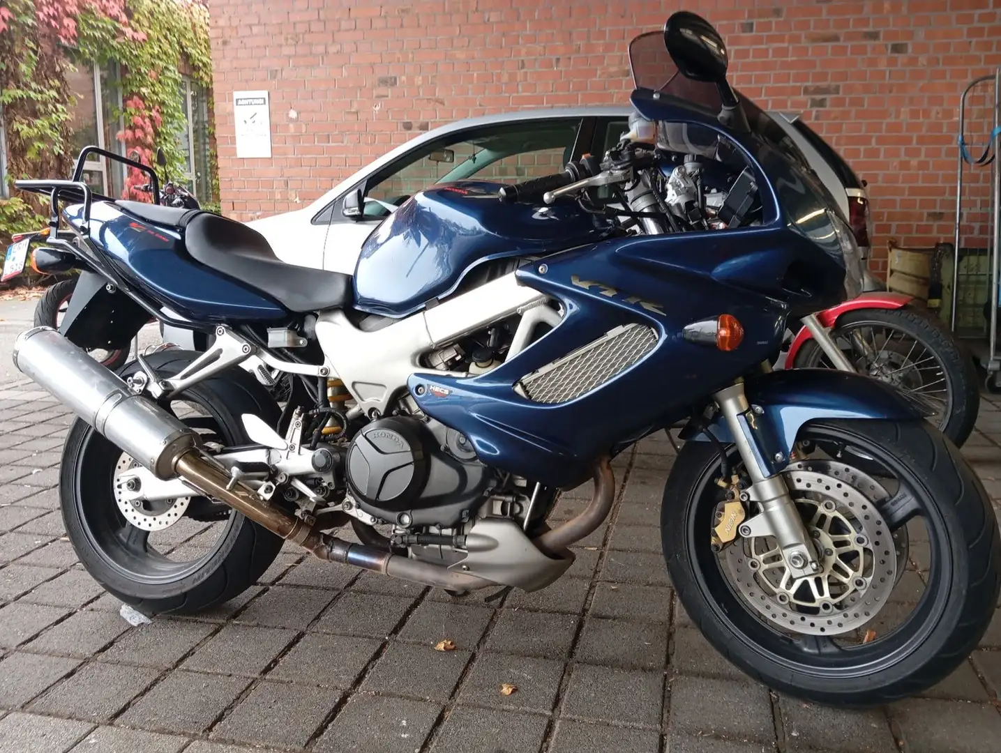 Honda VTR 1000 F X 1990 27000km KD neu HU 7/25 Mavi - 1