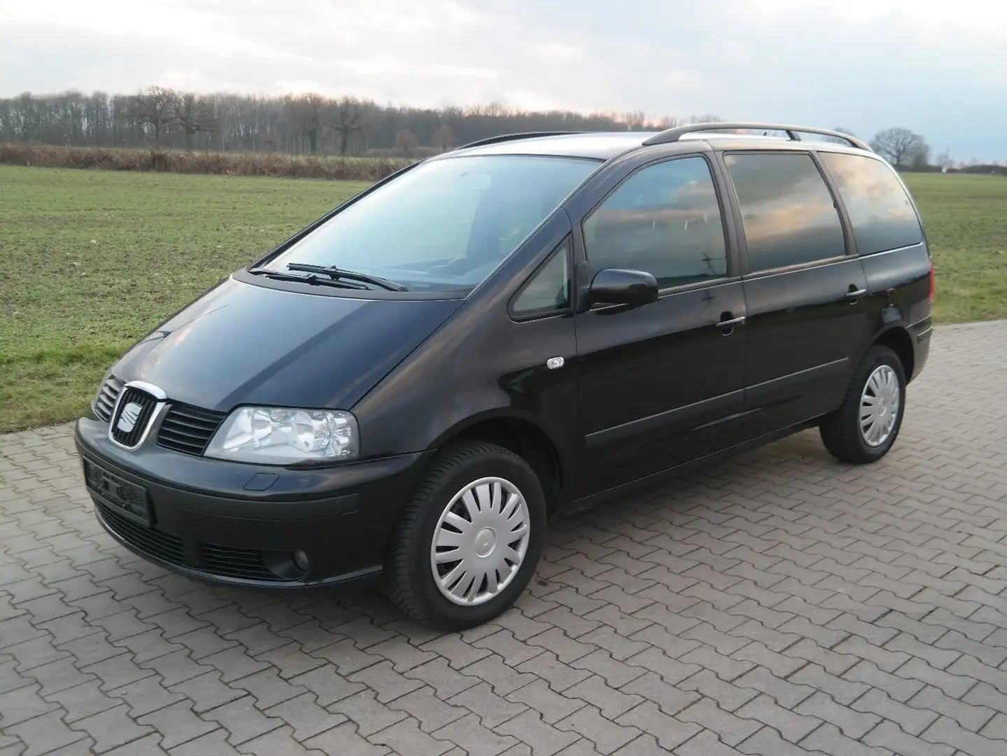 SEAT Alhambra Kids 1.8 20V Turbo 7-Sitzer Klimaaut Schwarz - 2