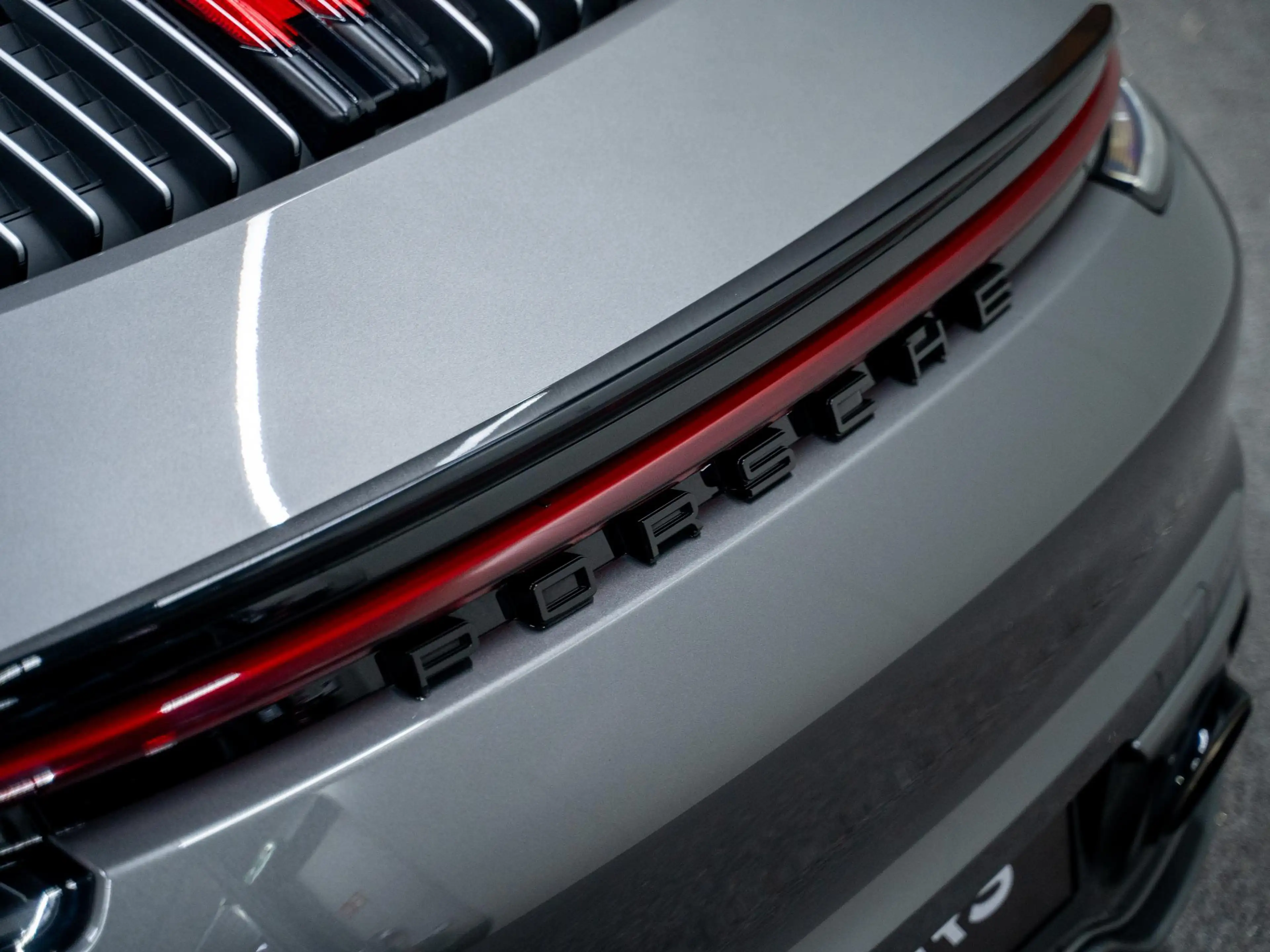 Porsche 992 Cabrio 3.0 Carrera 4S | Techart | Akrapovič | Spor — photo 11