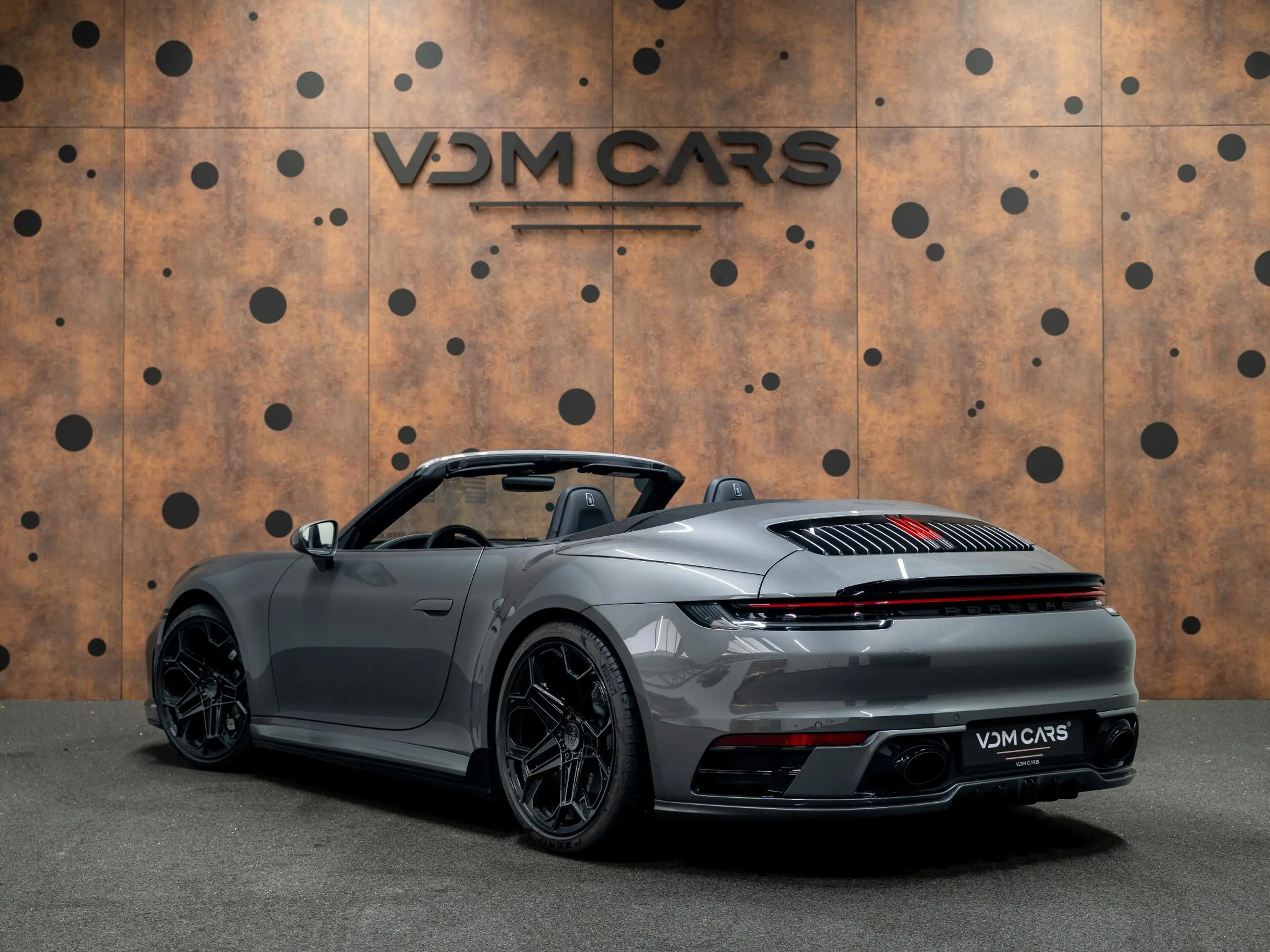Porsche 992 Cabrio 3.0 Carrera 4S | Techart | Akrapovič | Spor — photo 4
