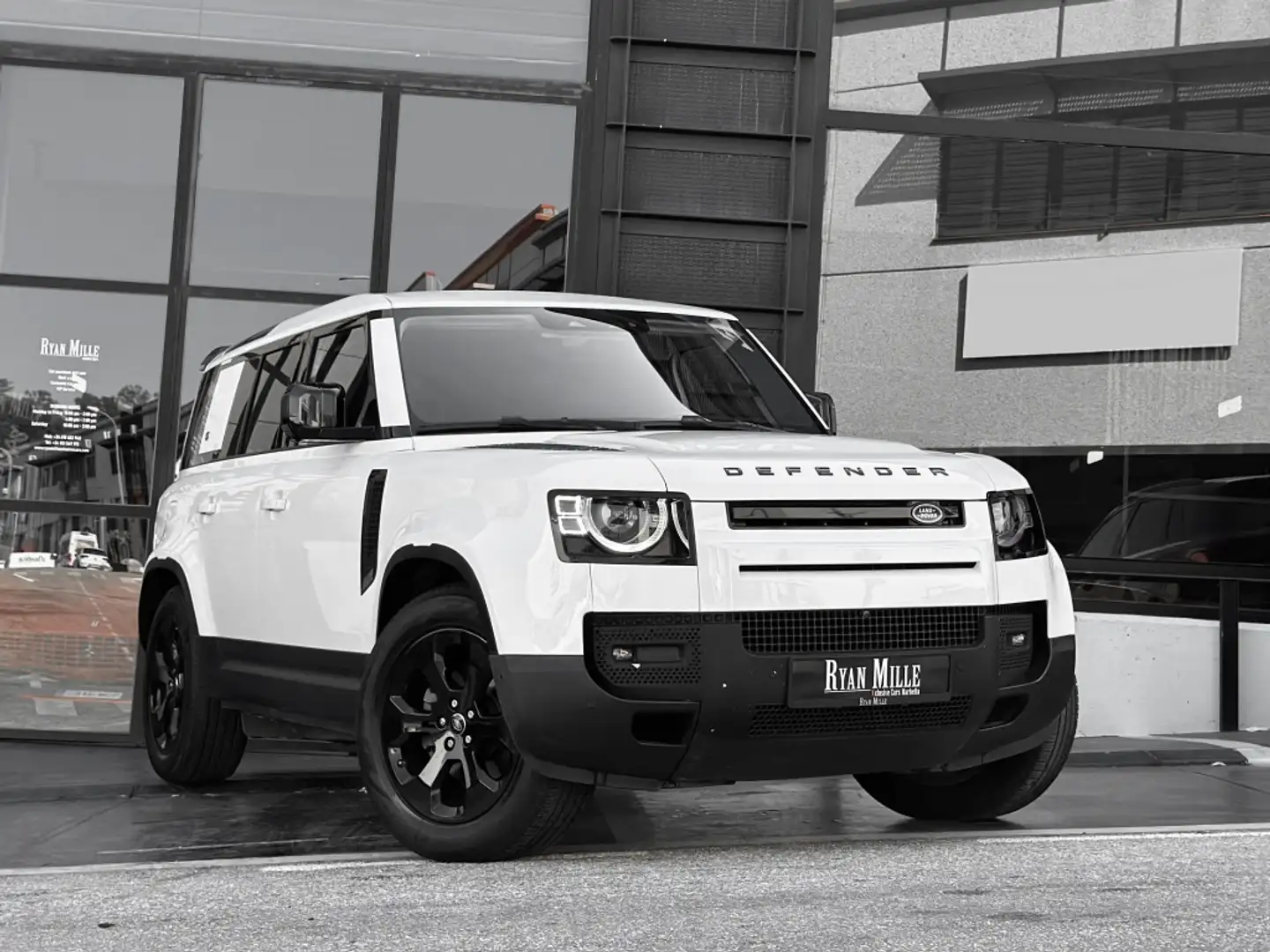 Land Rover Defender 110 2.0D SD4 SE AWD Aut. 240 Blanc - 1