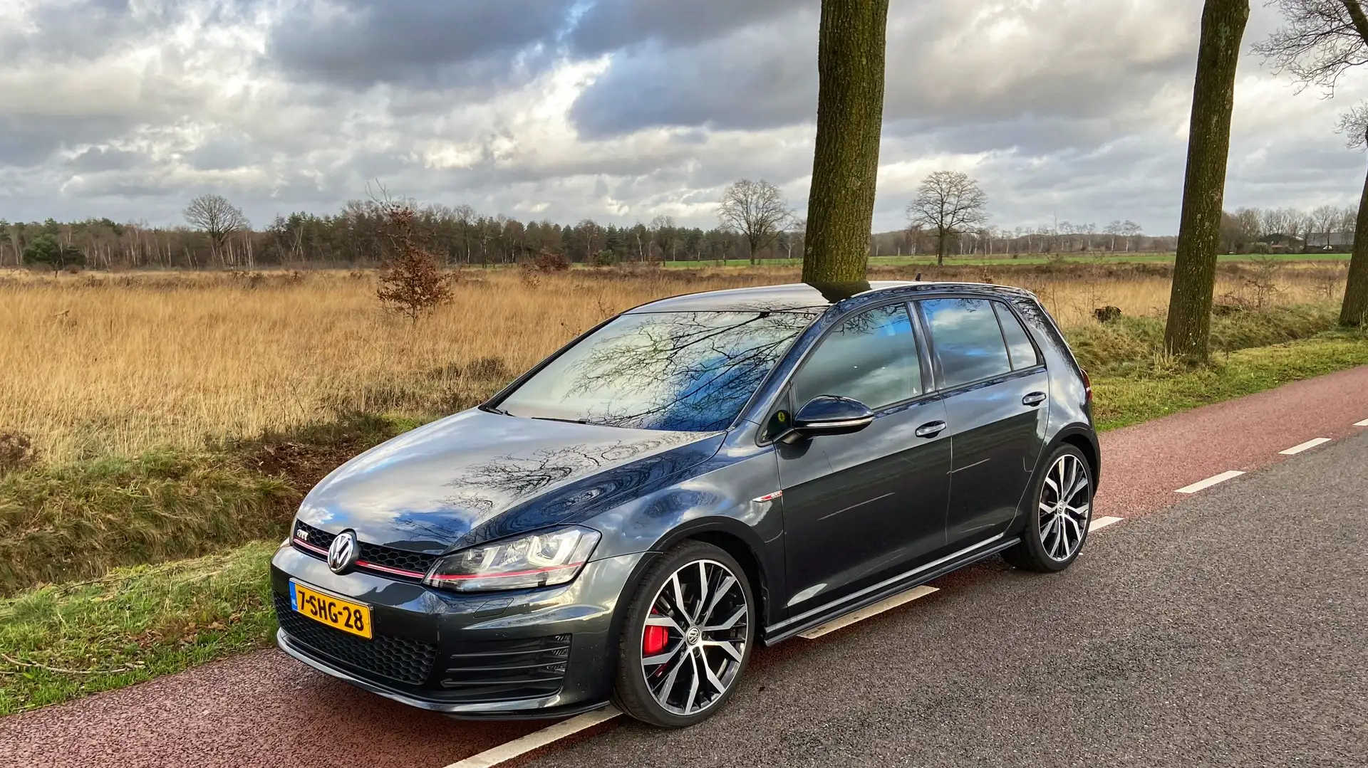 Volkswagen Golf 2.0 TSI GTI Performance. orig. nederlands Grijs - 1