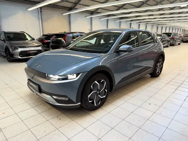 Hyundai Ioniq 5 view 3