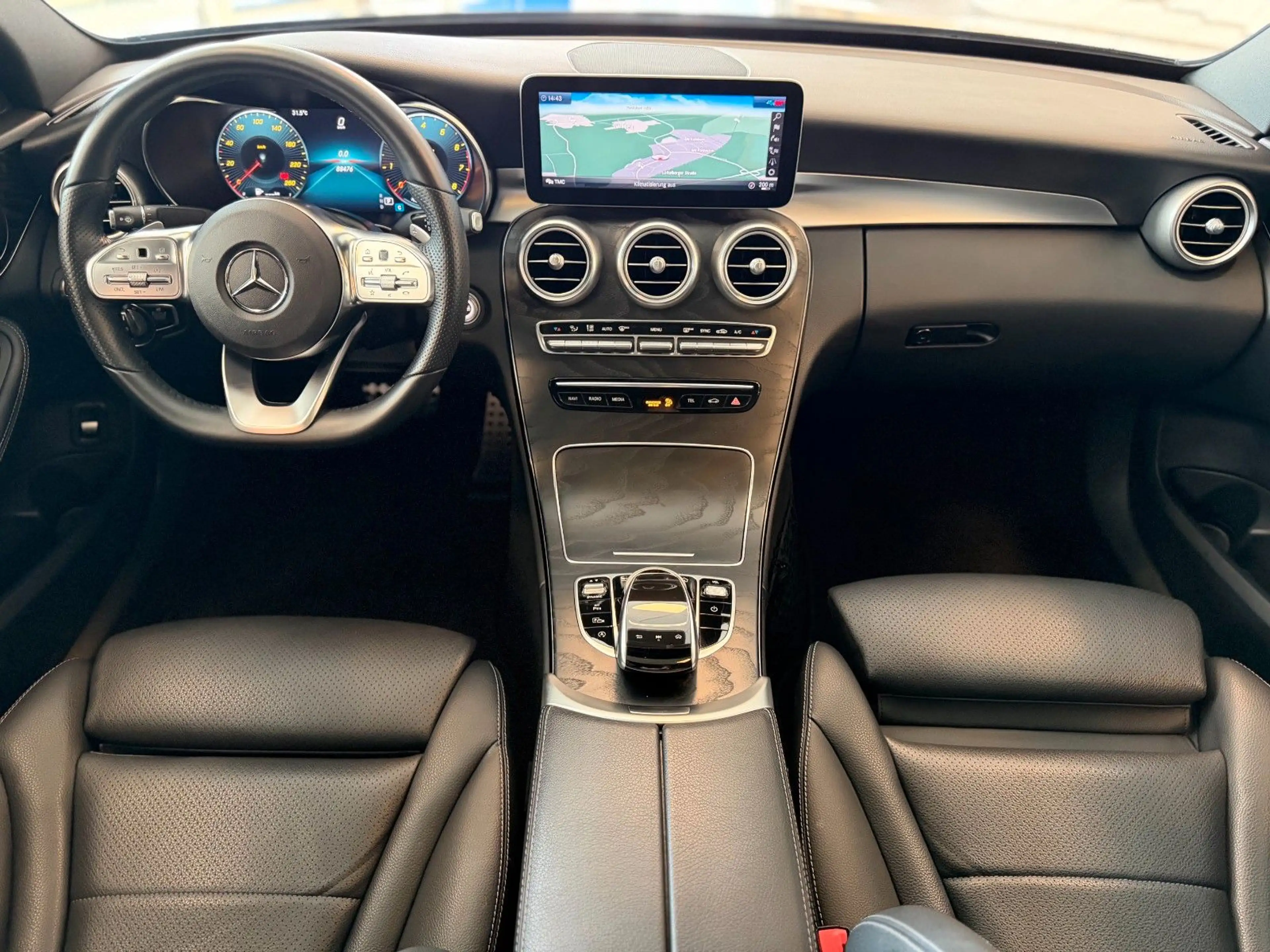 Mercedes-Benz C 200 AMG 9G-Tr. LED Rü-Ka SHZ TWA SHD CarPlay — photo 11