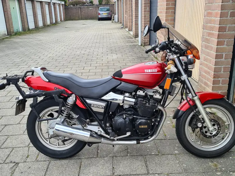 Yamaha YX 600 - foto 2
