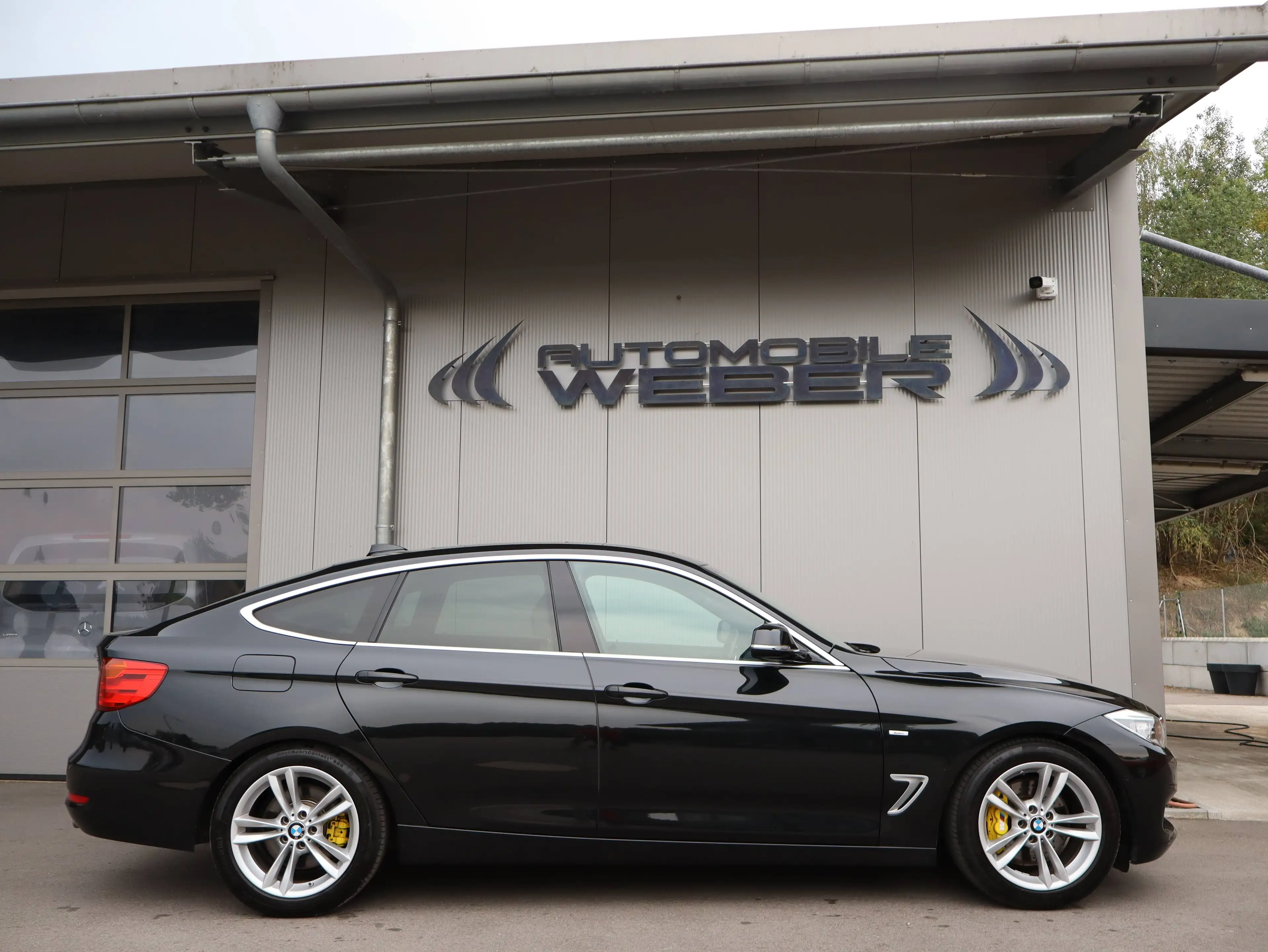 BMW 335 i GT Sport-Aut. MODERN LINE *NAVI*XENON*LEDER*AHK* — photo 2