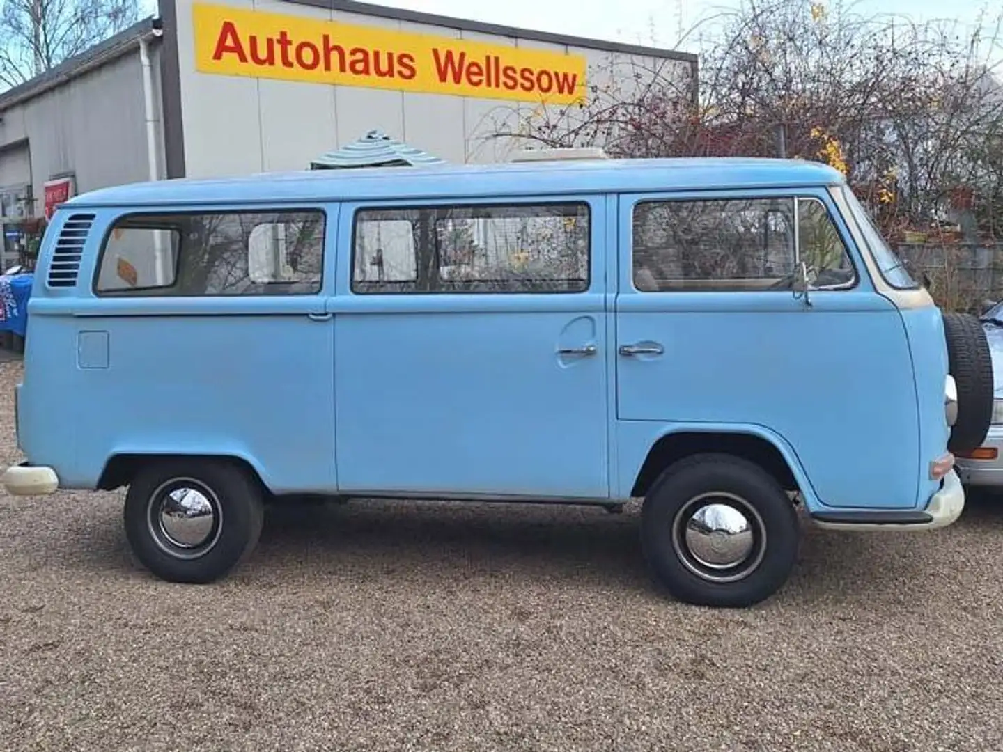 Volkswagen T2 Bus dtsch Papiere kl. Motorbrand Blau - 1