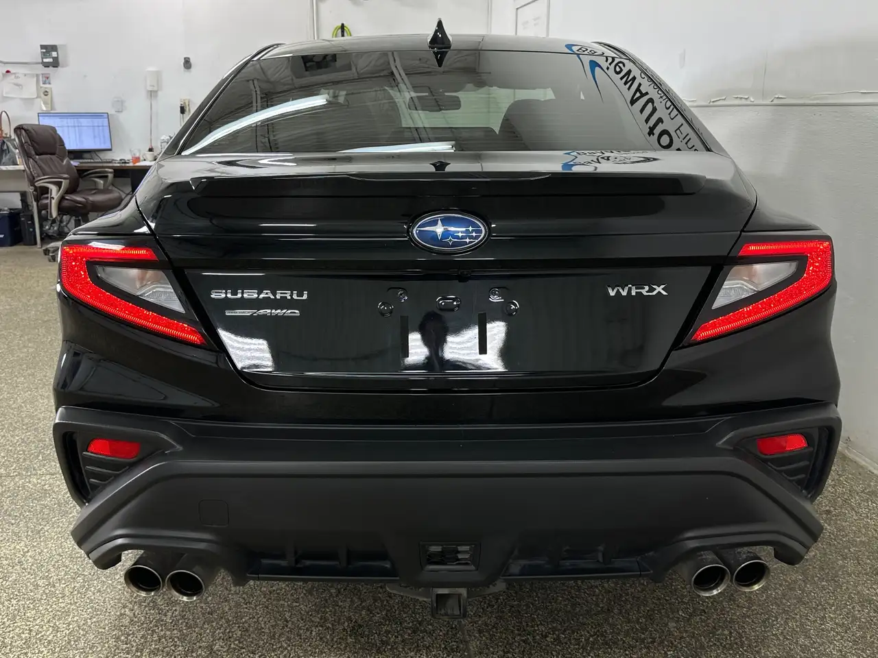 Subaru WRX снимка Subaru WRX