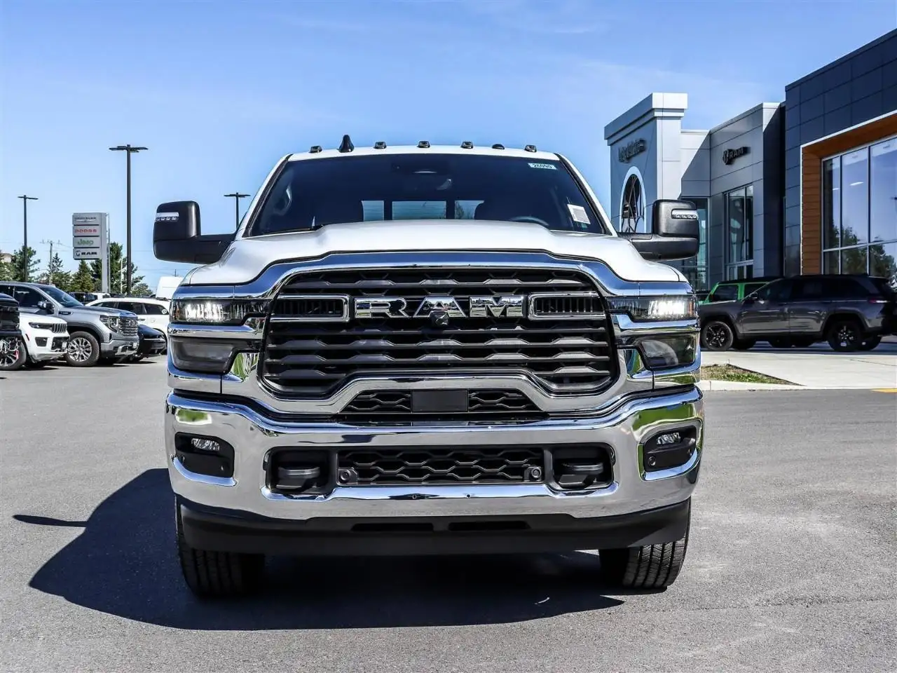 RAM 2500 снимка RAM 2500
