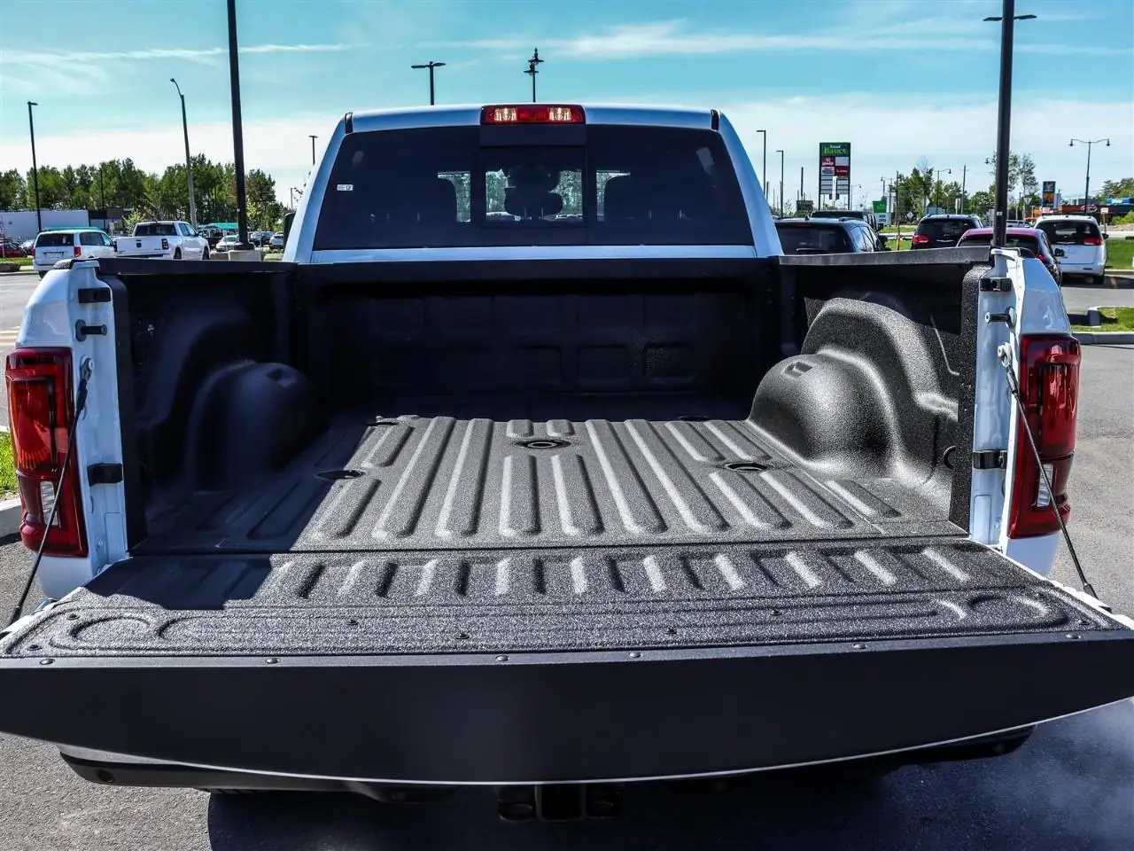 RAM 2500 снимка RAM 2500