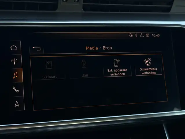 Audi A6 view 26