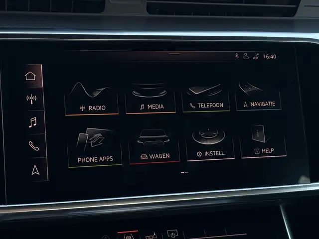 Audi A6 view 24