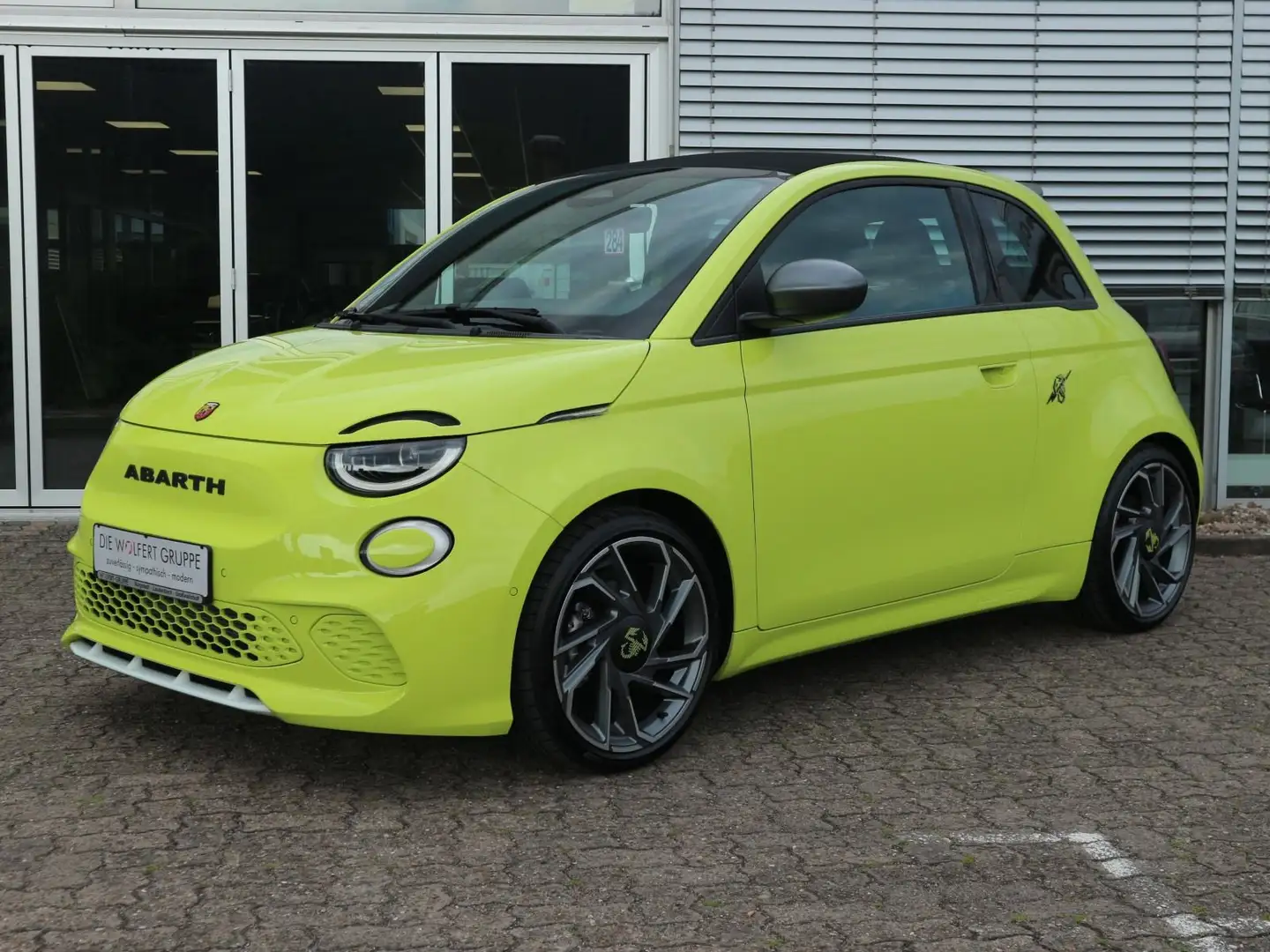 Abarth 500 e Cabrio Scorpionissima 360° RFK KEYLESS LED Grün - 2