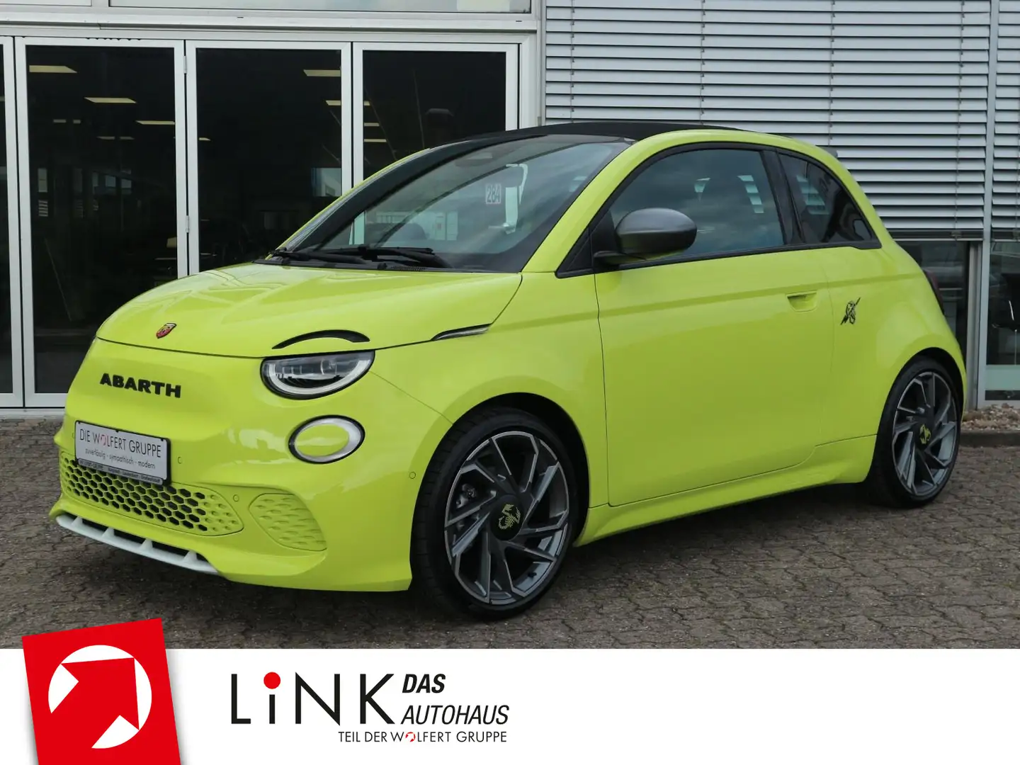 Abarth 500e Cabrio Scorpionissima 360° RFK KEYLESS LED Vert - 1
