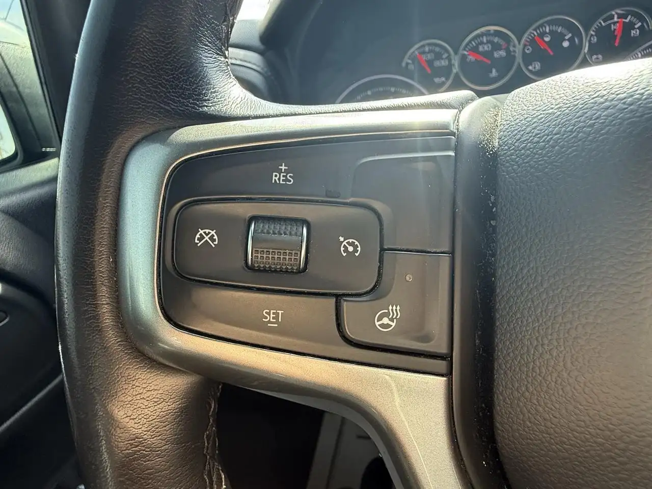 Chevrolet Silverado 1500 снимка Chevrolet Silverado 1500
