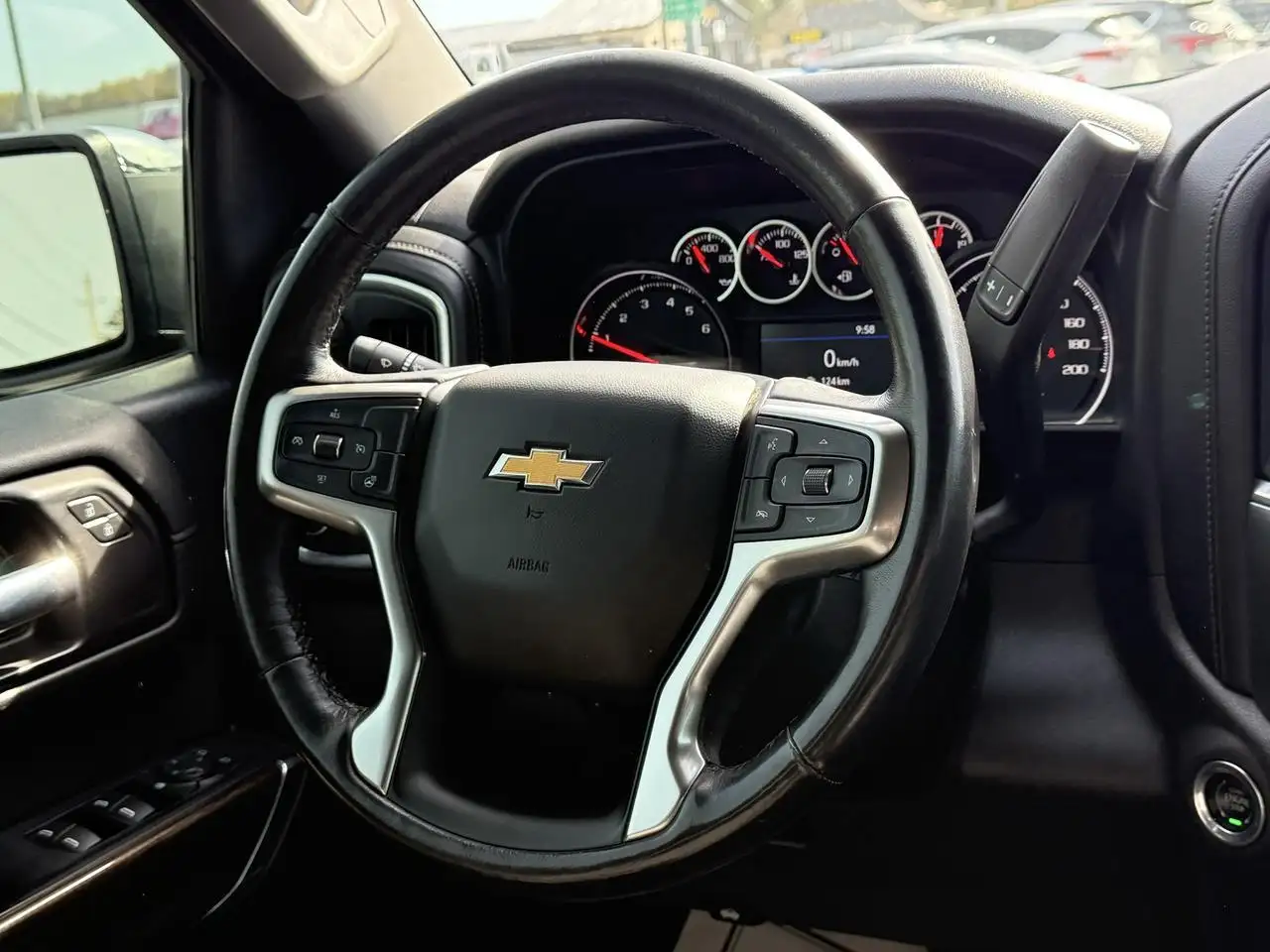Chevrolet Silverado 1500 снимка Chevrolet Silverado 1500