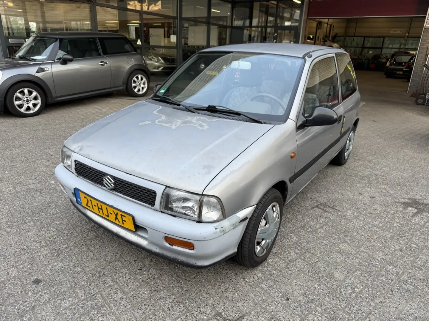 Suzuki Alto 1.0-16V Twist Grigio - 1