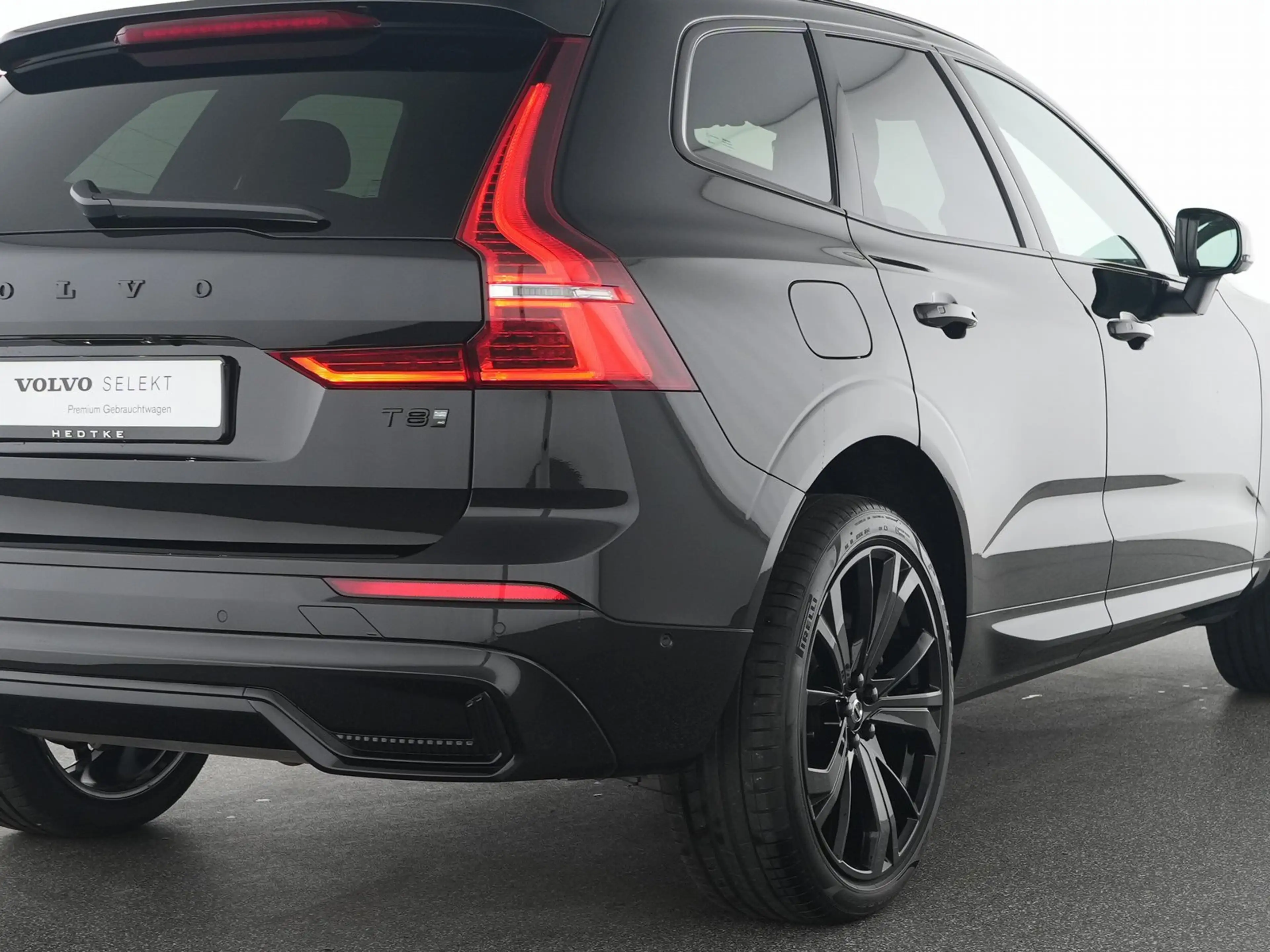 Volvo XC60 T8 AWD Plus Black Edition ACC*360°KAMERA*21 — photo 10