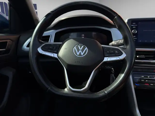 Volkswagen T-Roc view 15
