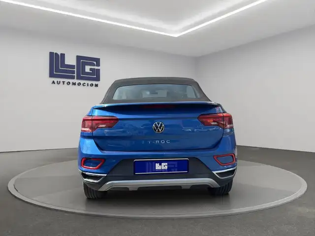 Volkswagen T-Roc view 7