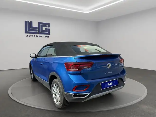 Volkswagen T-Roc view 8
