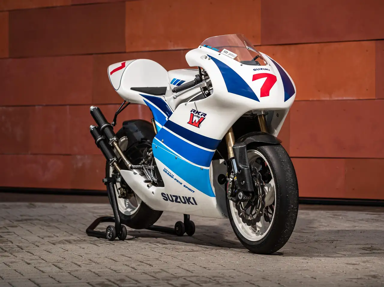 Suzuki RGV 250