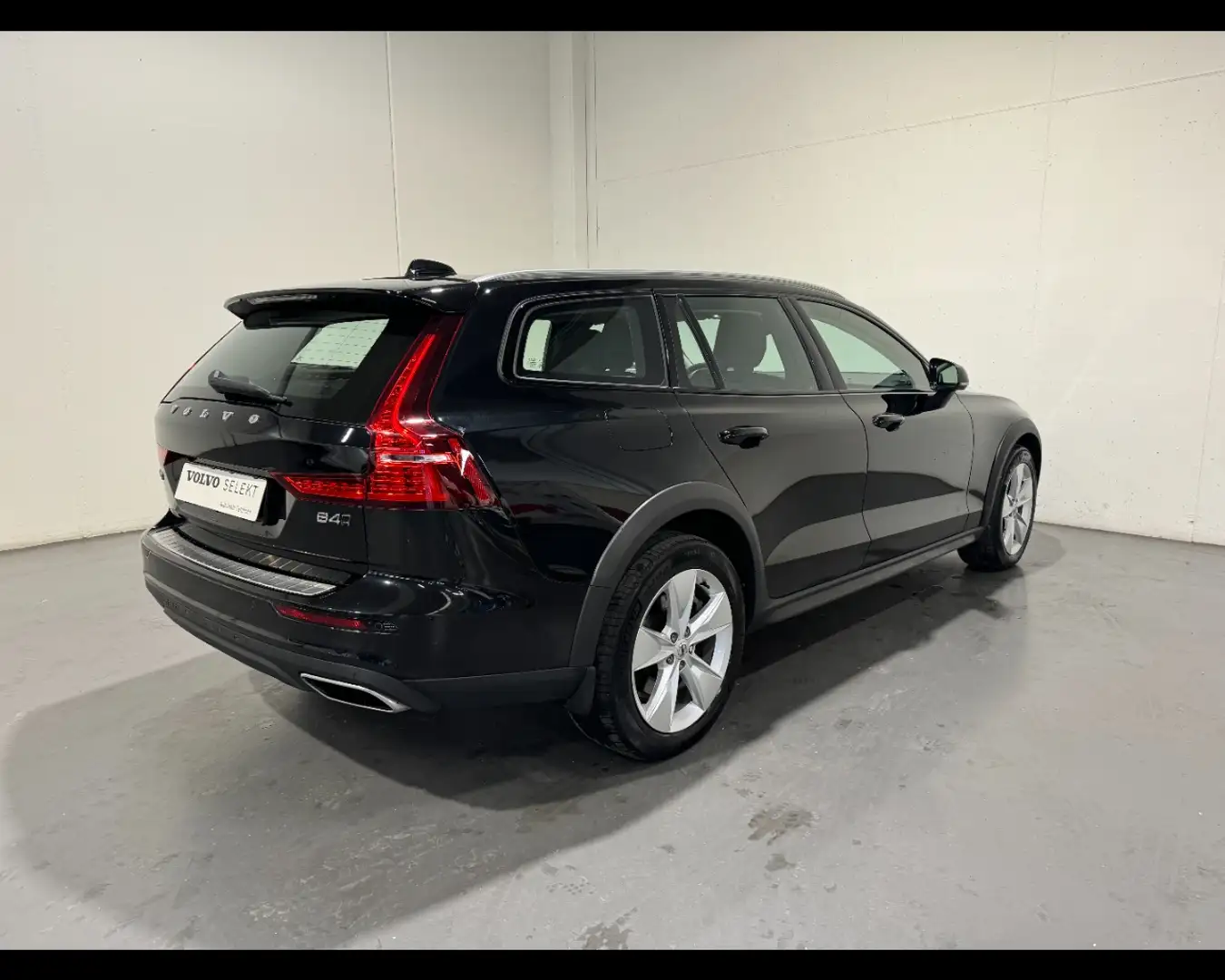 Volvo V60 Cross Country V60  CROSS COUNTRY B4 AWD  GEARTRONIC PLUS - 2