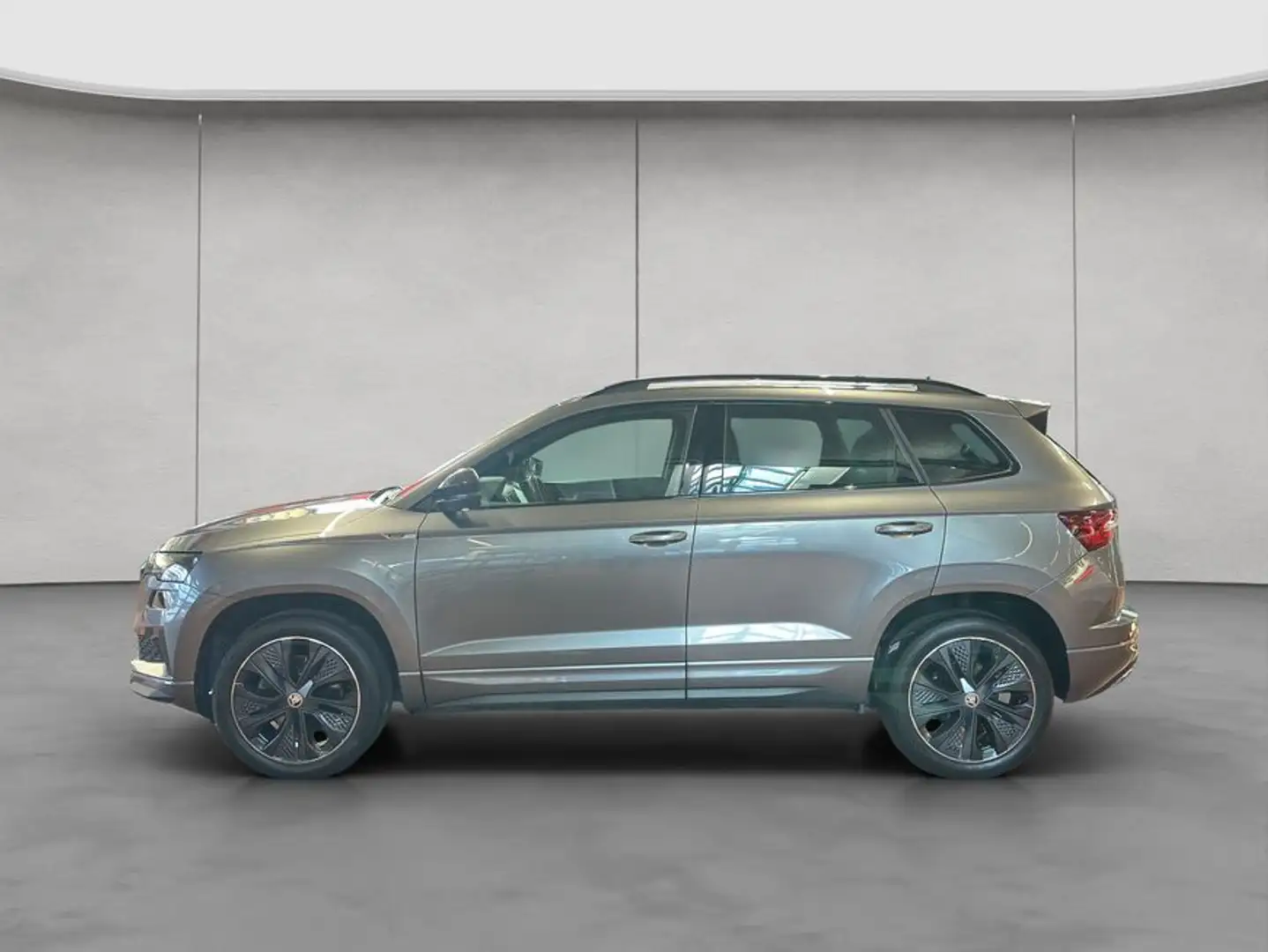 Skoda Karoq 1.5 TSI ACT DSG Sportline Grau - 2
