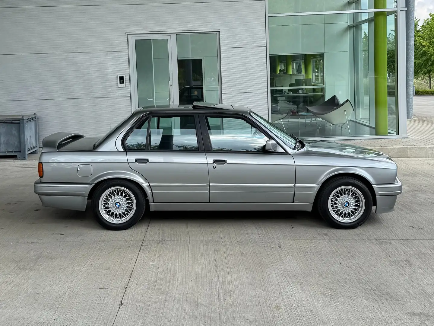 BMW 325 e30 mtech 2 Lachssilber Silver - 2