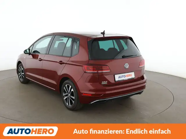 Volkswagen Golf view 4
