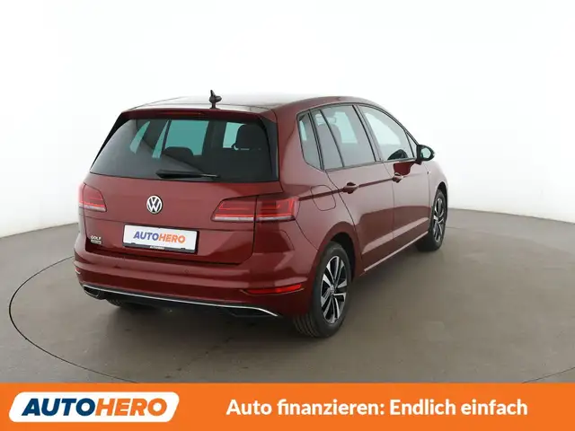 Volkswagen Golf view 6