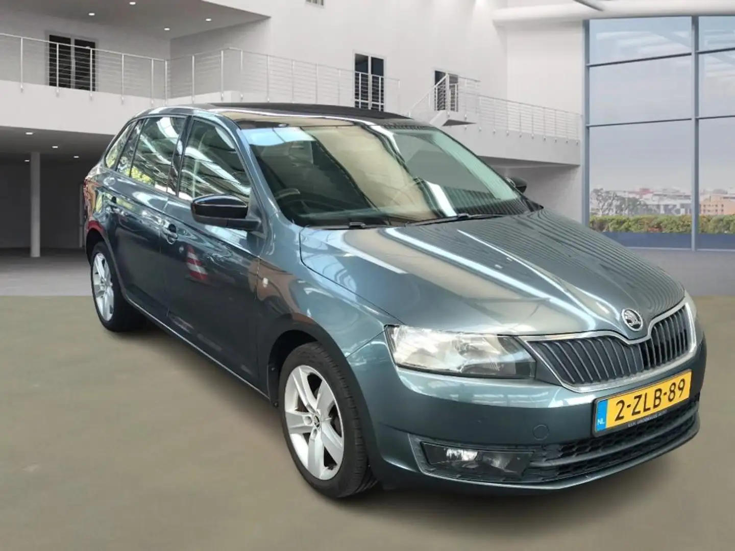 Skoda Rapid/Spaceback 1.2 TSI Greentech Style Edition / NL PRIJS 5001e / Gris - 2