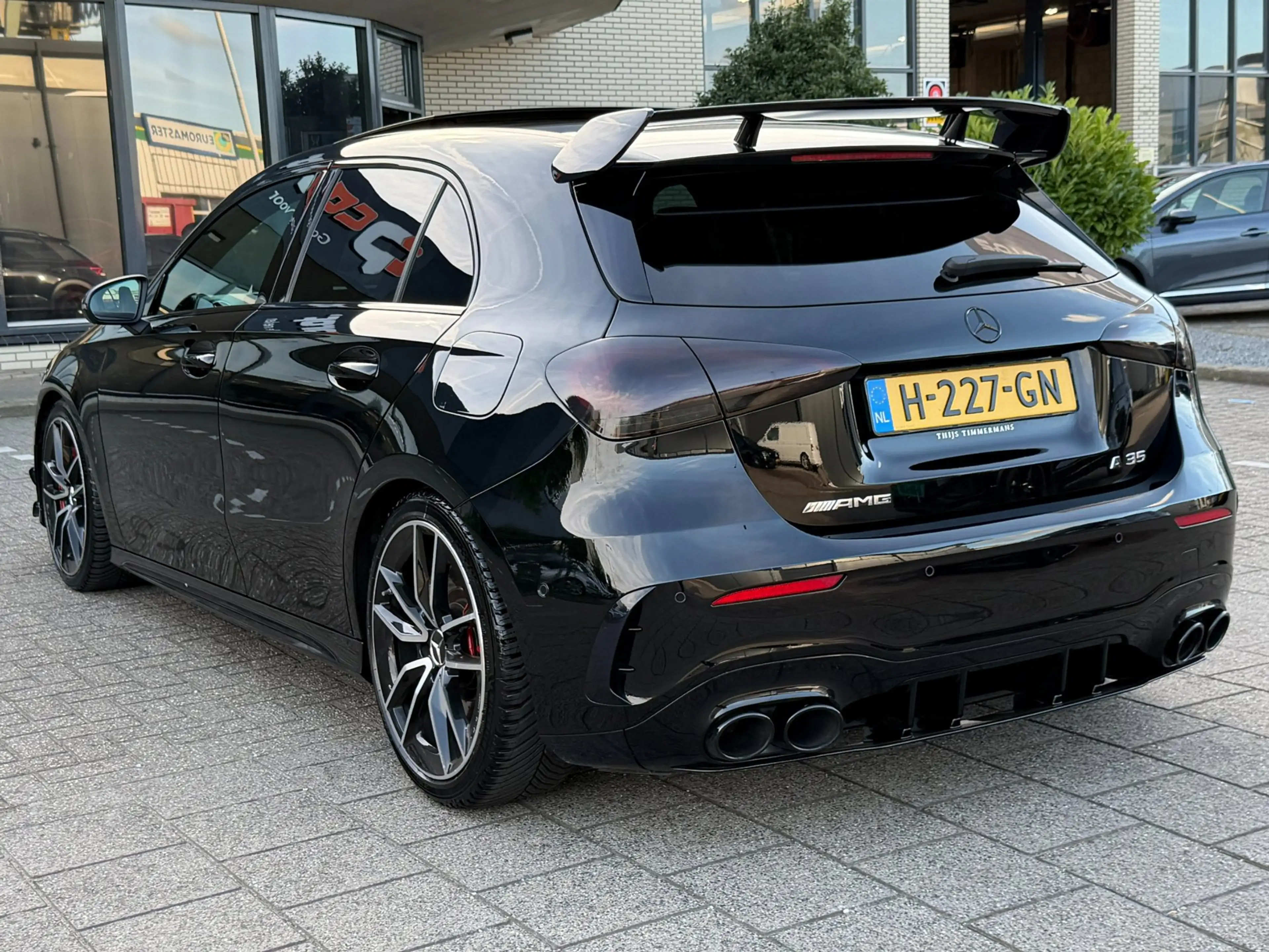 Mercedes-Benz A 35 AMG 4MATIC Edition 1 — photo 2