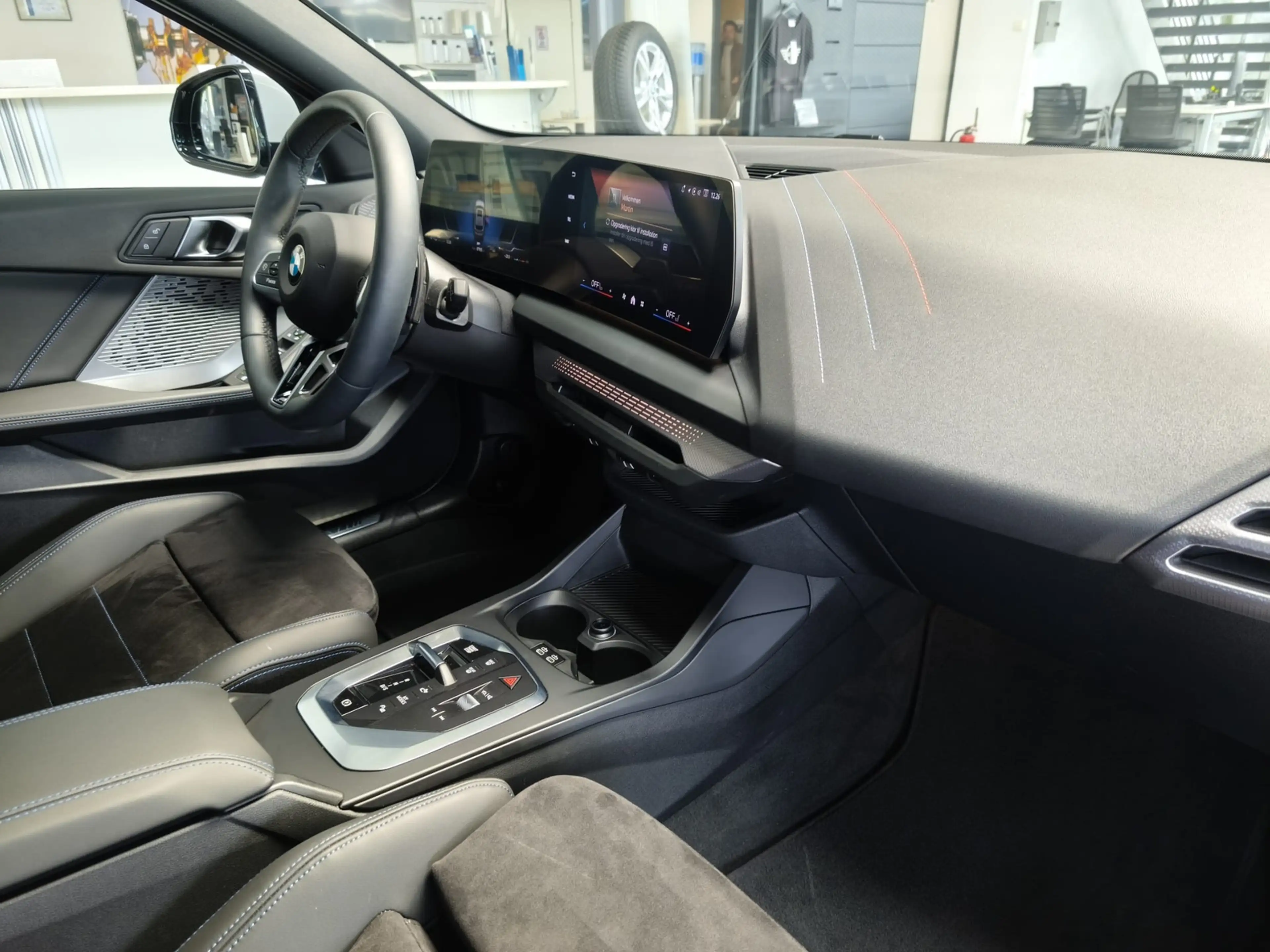 BMW 120 i M Sport PANO/Dr.As+/19"/ACC — photo 10