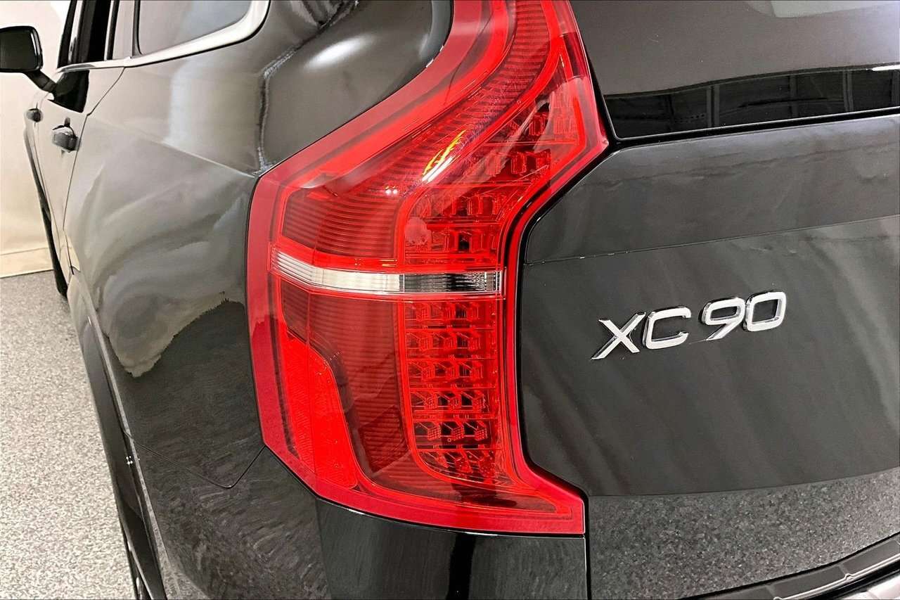 2022 Volvo XC90 MOMENTUM ADVANCED - CLIMATE - 20'' WHEELS / AVANCÉ thumb 32