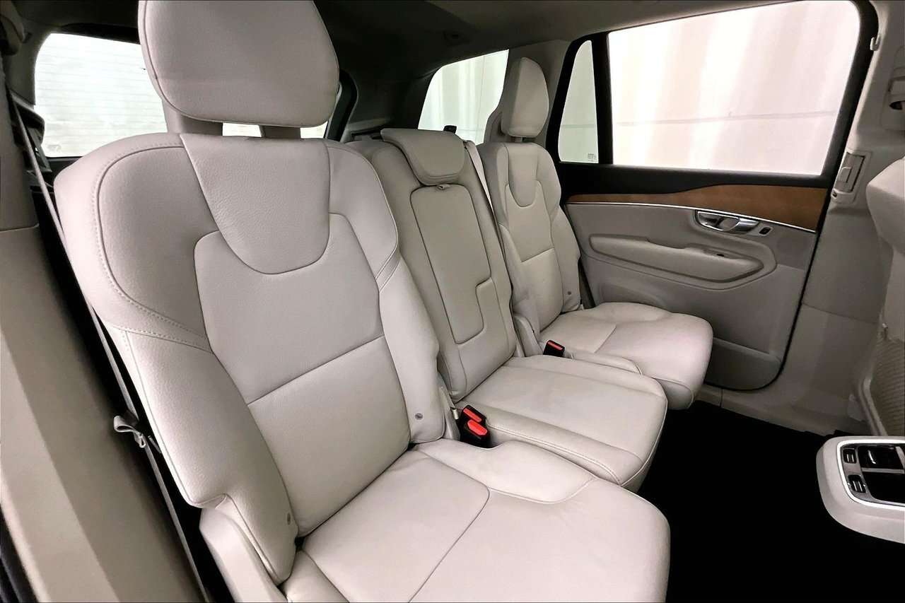 2022 Volvo XC90 MOMENTUM ADVANCED - CLIMATE - 20'' WHEELS / AVANCÉ thumb 29