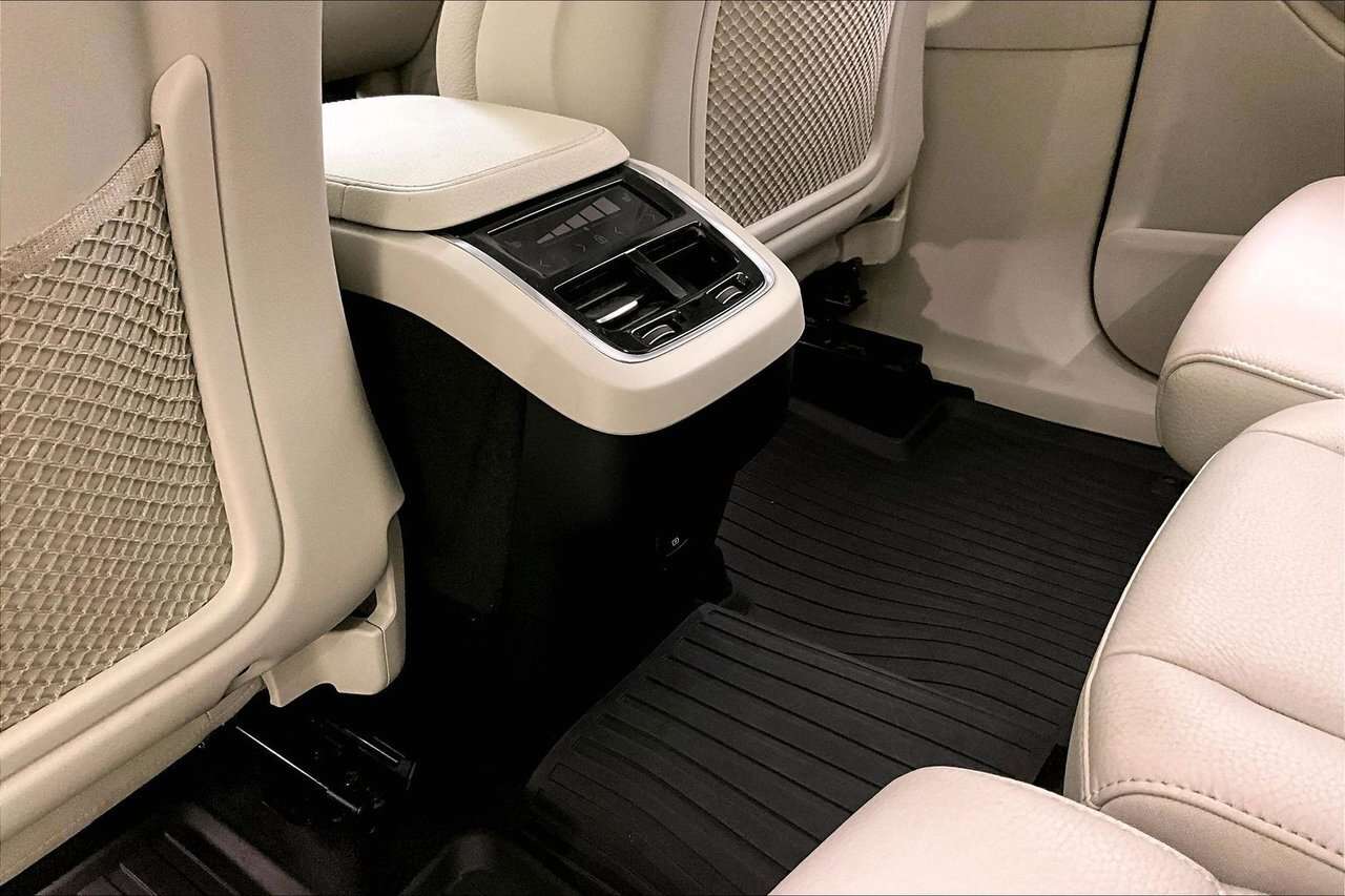 2022 Volvo XC90 MOMENTUM ADVANCED - CLIMATE - 20'' WHEELS / AVANCÉ thumb 25