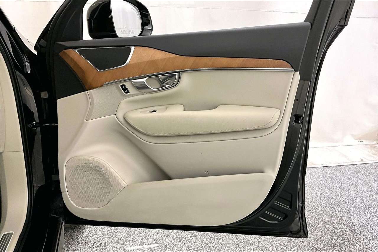 2022 Volvo XC90 MOMENTUM ADVANCED - CLIMATE - 20'' WHEELS / AVANCÉ thumb 19