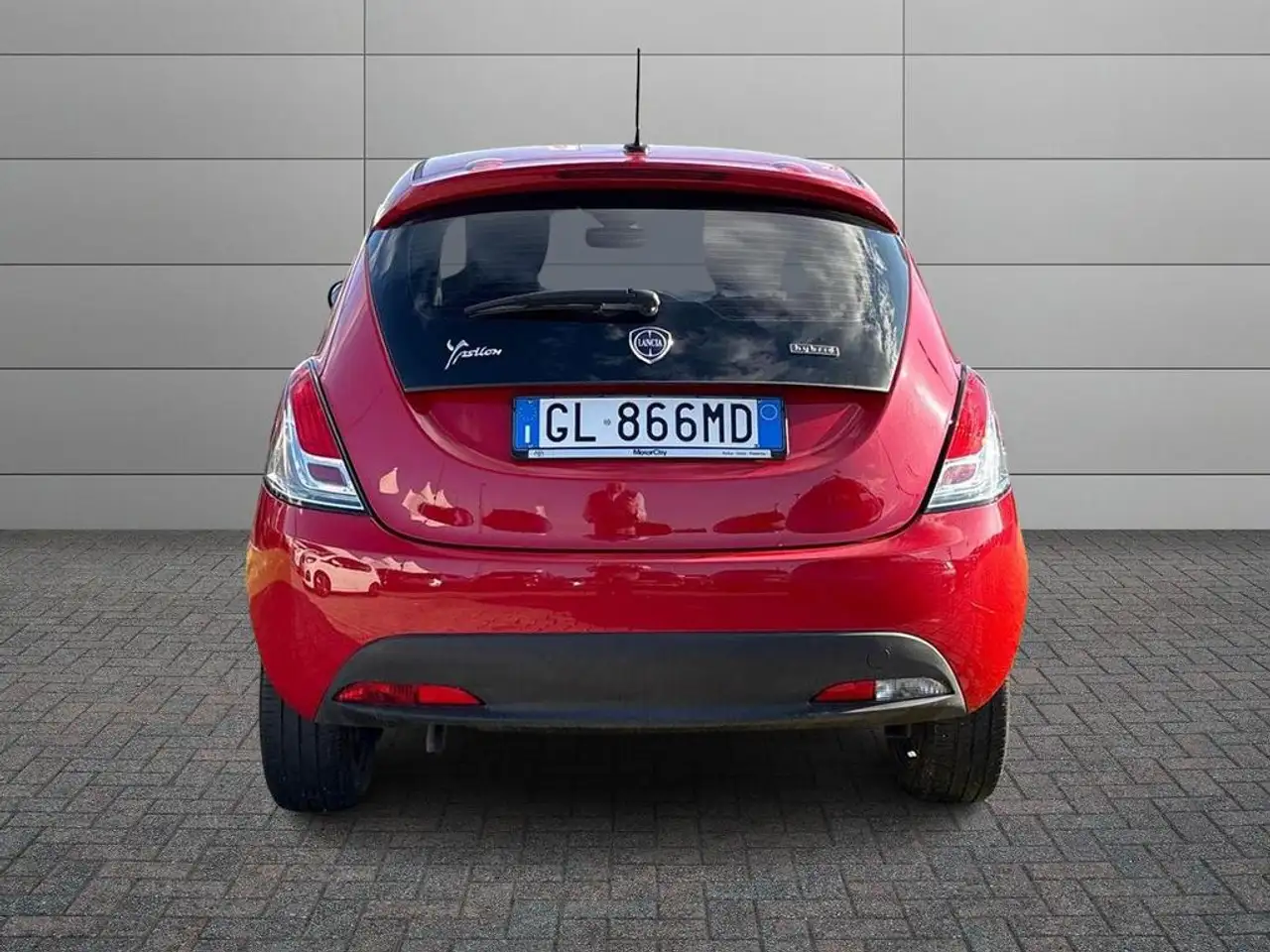Lancia Ypsilon 2022 — фото 11