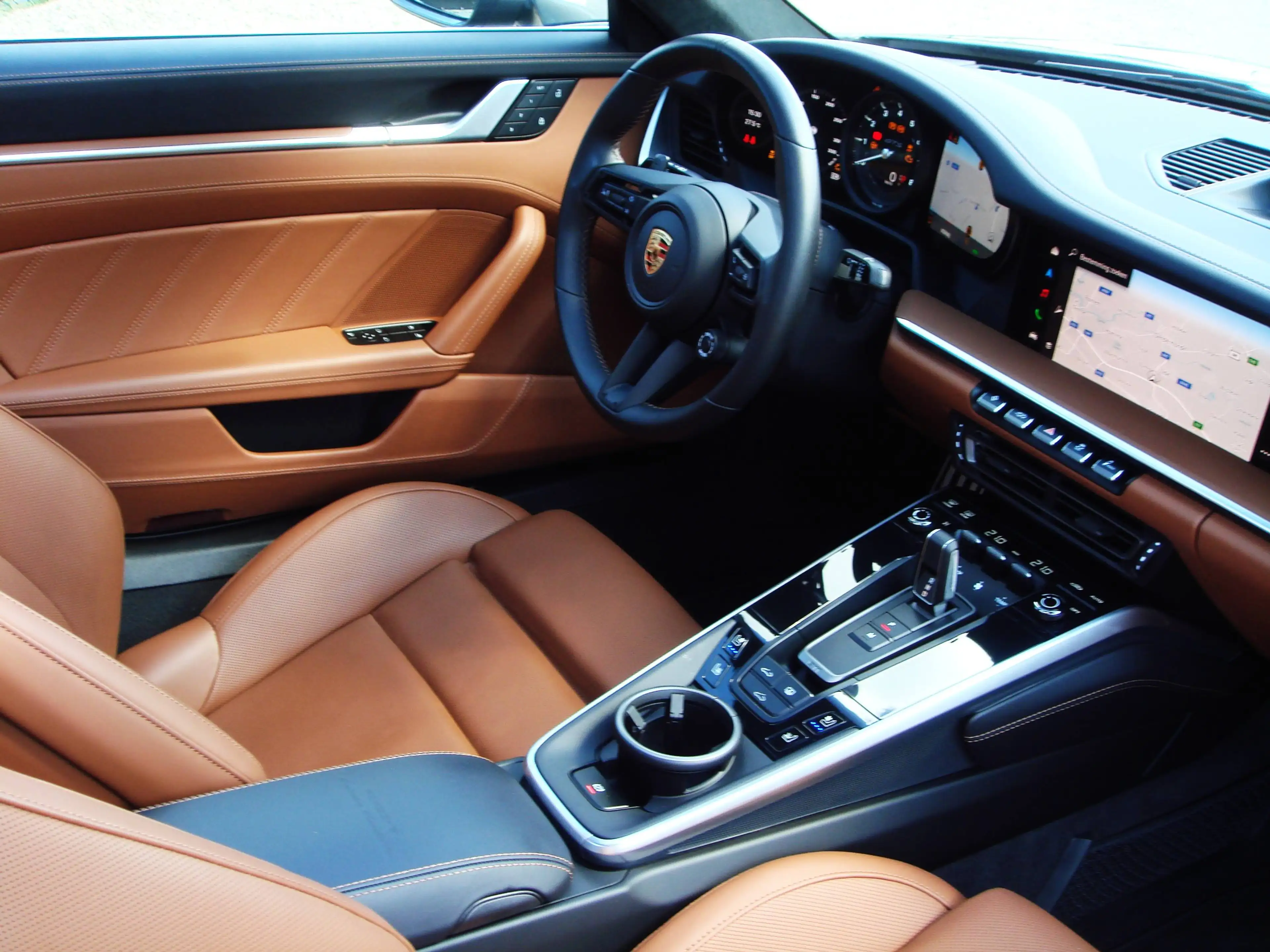 Porsche 911 992 CARRERA GTS * LEDER EXCLUSIVE MANUFATUR * PANO * BOSE * SLECHTS 20 000 KM !! — photo 6