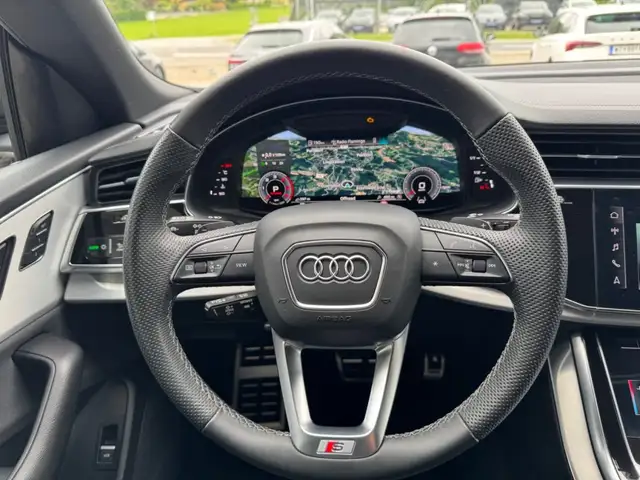 Audi Q8 50 TDI quattro *LUFT,GLASDACH,AHV S-LINE* Ansicht 20