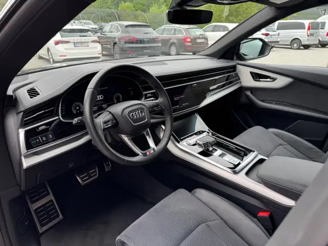 Audi Q8 50 TDI quattro *LUFT,GLASDACH,AHV S-LINE* Ansicht 16